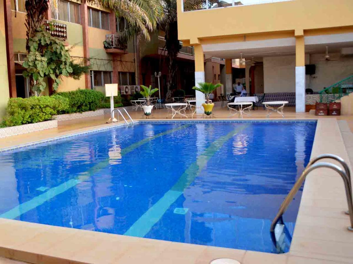 Hotel Palm Beach Уагадугу Экстерьер фото